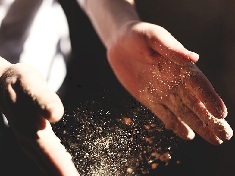 home_baker2_pic8 home_baker2_pic8